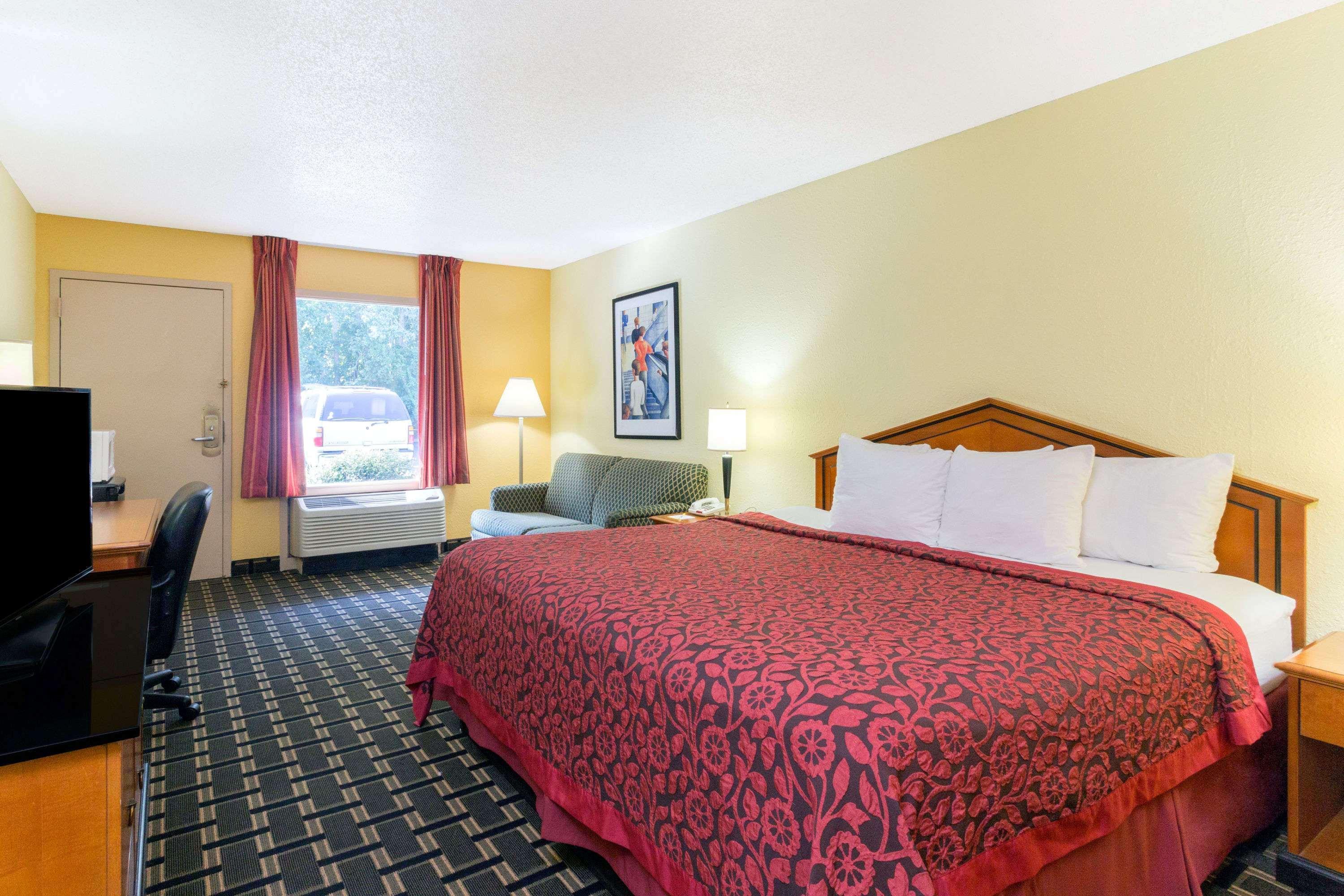 Days Inn By Wyndham Savannah Airport Kültér fotó